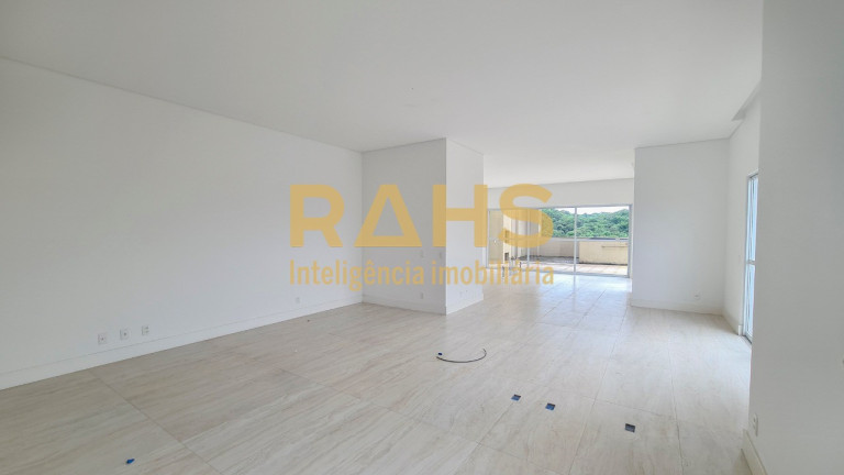 Imagem Cobertura com 3 Quartos à Venda, 288 m² em Atiradores - Joinville