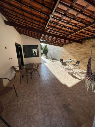 Imagem Casa com 4 Quartos à Venda, 568 m² em Coroa Do Meio - Aracaju Imagem Casa com 4 Quartos à Venda, 568 m² em Coroa Do Meio - Aracaju