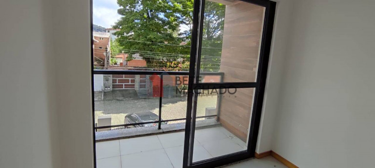 Imagem Apartamento com 2 Quartos para Alugar, 63 m² em Alto - Teresópolis