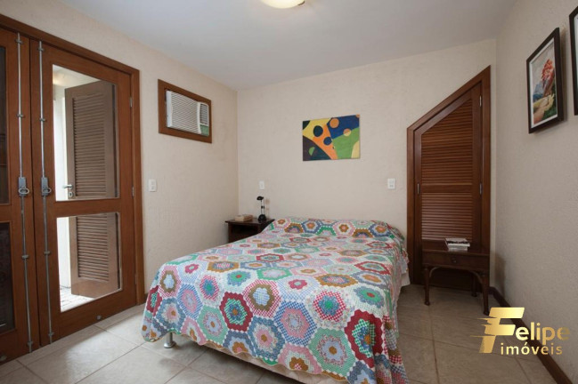 Imagem Casa com 4 Quartos à Venda, 380 m² em São Judas Tadeu - Guarapari