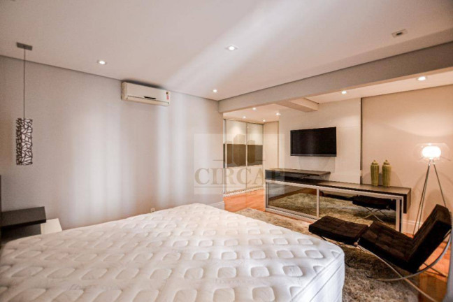 Imagem Apartamento com 3 Quartos à Venda, 223 m² em Itaim Bibi - São Paulo