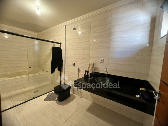 Imagem Casa com 4 Quartos à Venda, 350 m² em Conjunto Habitacional Presidente Eurico Gaspar Dutra - Bauru Imagem Casa com 4 Quartos à Venda, 350 m² em Conjunto Habitacional Presidente Eurico Gaspar Dutra - Bauru