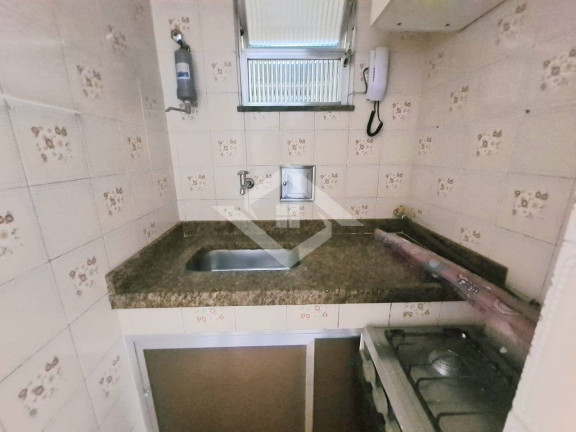 Imagem Apartamento com 1 Quarto à Venda, 33 m² em Copacabana - Rio De Janeiro Imagem Apartamento com 1 Quarto à Venda, 33 m² em Copacabana - Rio De Janeiro