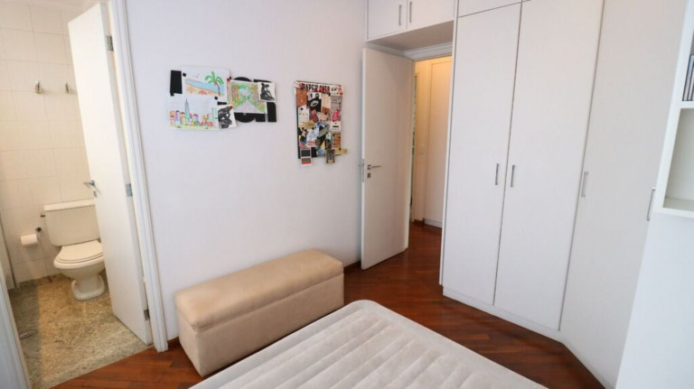 Imagem Imóvel com 3 Quartos à Venda, 165 m² em Itaim Bibi - São Paulo Imagem Imóvel com 3 Quartos à Venda, 165 m² em Itaim Bibi - São Paulo