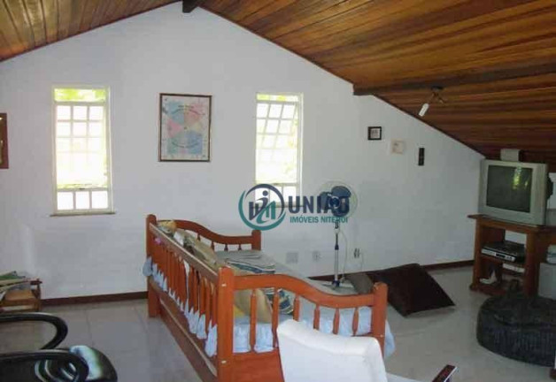 Imagem Casa com 4 Quartos à Venda, 150 m² em Maria Paula - Niterói Imagem Casa com 4 Quartos à Venda, 150 m² em Maria Paula - Niterói