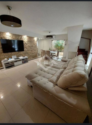 Imagem Casa de Vila com 4 Quartos à Venda, 192 m² em Pechincha - Rio De Janeiro Imagem Casa de Vila com 4 Quartos à Venda, 192 m² em Pechincha - Rio De Janeiro