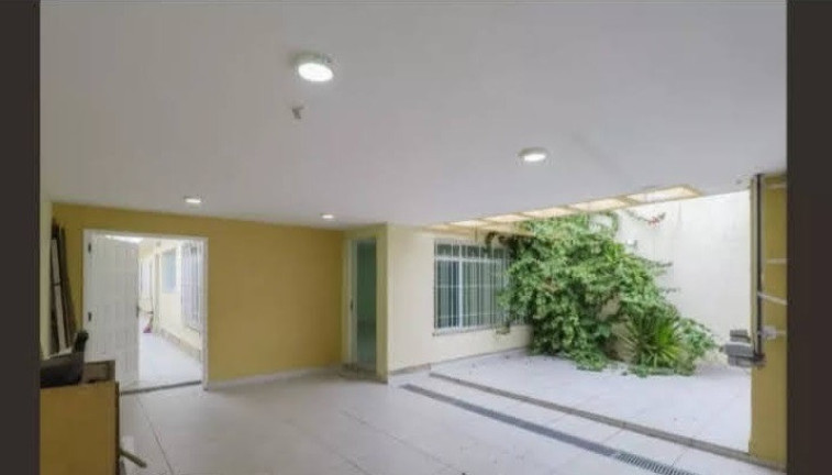 Imagem Sobrado com 3 Quartos à Venda, em Vila Brasilina - São Paulo Imagem Sobrado com 3 Quartos à Venda, em Vila Brasilina - São Paulo