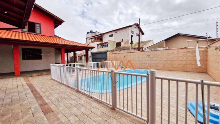 Imagem Casa com 5 Quartos à Venda, 248 m² em Ingleses - Florianópolis Imagem Casa com 5 Quartos à Venda, 248 m² em Ingleses - Florianópolis
