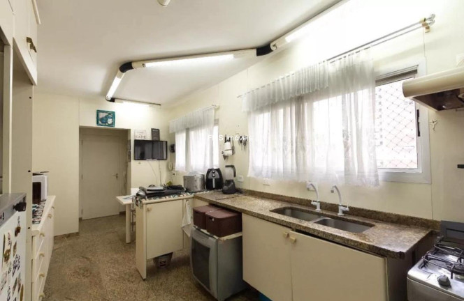 Imagem Imóvel com 4 Quartos à Venda, 188 m² em Moema - São Paulo Imagem Imóvel com 4 Quartos à Venda, 188 m² em Moema - São Paulo