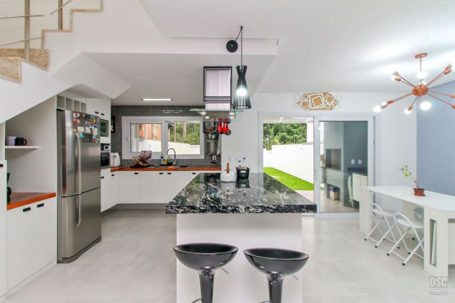 Imagem Casa com 3 Quartos à Venda, 140 m² em Aberta Dos Morros - Porto Alegre Imagem Casa com 3 Quartos à Venda, 140 m² em Aberta Dos Morros - Porto Alegre