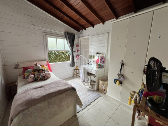 Imagem Casa com 4 Quartos à Venda, 150 m² em São João Do Rio Vermelho - Florianópolis Imagem Casa com 4 Quartos à Venda, 150 m² em São João Do Rio Vermelho - Florianópolis