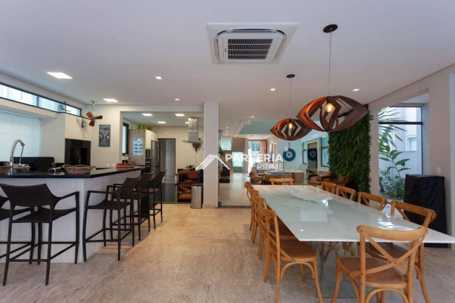 Imagem Casa com 6 Quartos à Venda, 450 m² em Riviera Módulo 21 - Bertioga Imagem Casa com 6 Quartos à Venda, 450 m² em Riviera Módulo 21 - Bertioga