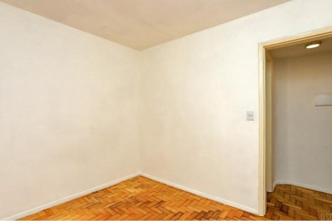 Imagem Apartamento com 1 Quarto à Venda, 42 m² em Centro Histórico - Porto Alegre Imagem Apartamento com 1 Quarto à Venda, 42 m² em Centro Histórico - Porto Alegre
