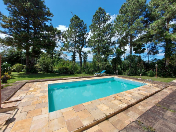 Imagem Casa com 4 Quartos à Venda, 255 m² em Três Córregos - Teresópolis