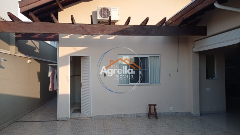Imagem Casa com 3 Quartos à Venda, 260 m² em Jardim Patrícia - Mogi Mirim Imagem Casa com 3 Quartos à Venda, 260 m² em Jardim Patrícia - Mogi Mirim