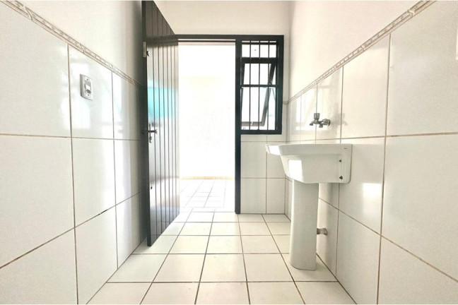Imagem Casa com 3 Quartos à Venda, 173 m² em Sarandi - Porto Alegre Imagem Casa com 3 Quartos à Venda, 173 m² em Sarandi - Porto Alegre