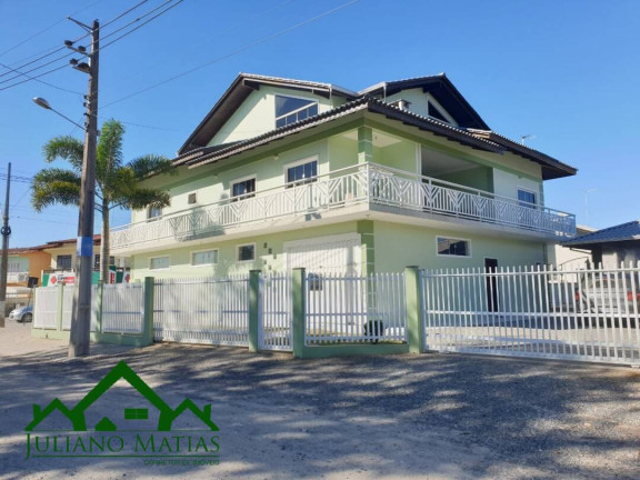 Imagem Casa com 3 Quartos à Venda, 667 m² em Centro - Balneário Barra Do Sul