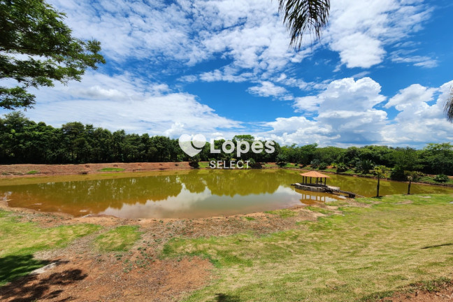 Imagem Imóvel com 2 Quartos à Venda, 26.890 m² em Macuco - Valinhos Imagem Imóvel com 2 Quartos à Venda, 26.890 m² em Macuco - Valinhos