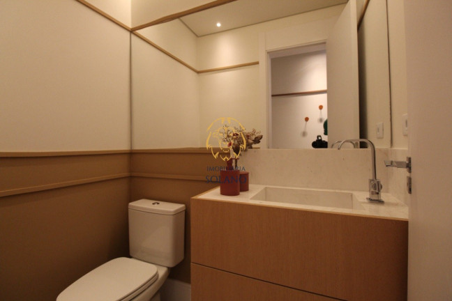 Imagem Apartamento com 3 Quartos à Venda, 188 m² em Centro - Curitiba