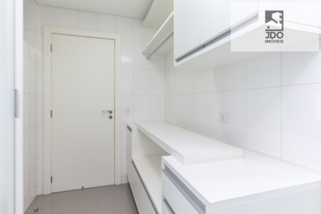 Imagem Apartamento com 3 Quartos à Venda, 176 m² em Cabral - Curitiba Imagem Apartamento com 3 Quartos à Venda, 176 m² em Cabral - Curitiba
