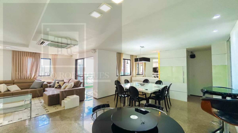 Imagem Apartamento com 3 Quartos à Venda, 205 m² em Meireles - Fortaleza Imagem Apartamento com 3 Quartos à Venda, 205 m² em Meireles - Fortaleza
