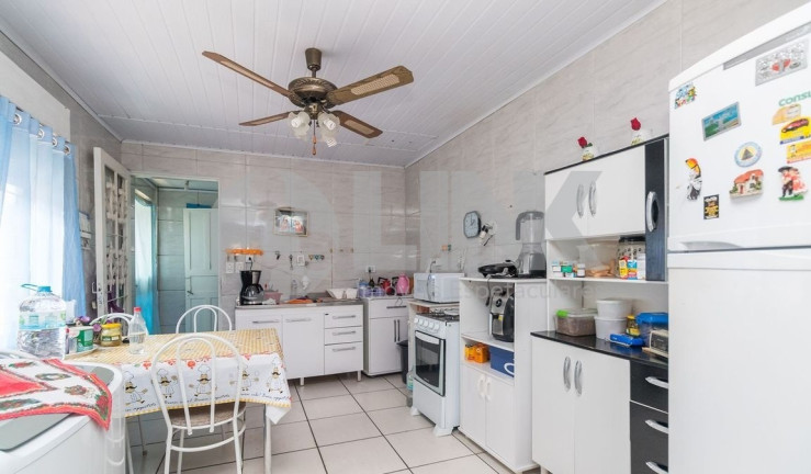 Imagem Casa com 2 Quartos à Venda, 180 m² em Jardim Floresta - Porto Alegre Imagem Casa com 2 Quartos à Venda, 180 m² em Jardim Floresta - Porto Alegre