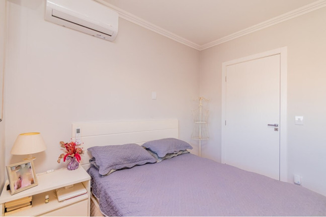 Imagem Apartamento com 3 Quartos à Venda, 120 m² em Menino Deus - Porto Alegre Imagem Apartamento com 3 Quartos à Venda, 120 m² em Menino Deus - Porto Alegre