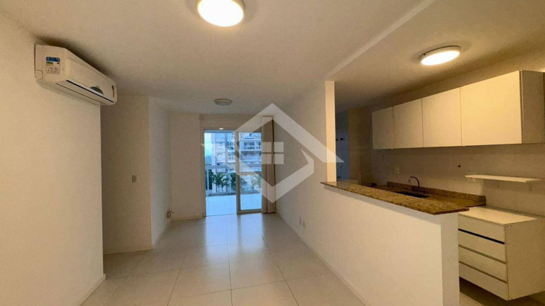 Imagem Apartamento com 2 Quartos à Venda, 70 m² em Recreio Dos Bandeirantes - Rio De Janeiro Imagem Apartamento com 2 Quartos à Venda, 70 m² em Recreio Dos Bandeirantes - Rio De Janeiro