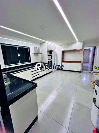 Imagem Casa com 4 Quartos à Venda, 700 m² em Santa Mônica - Guarapari Imagem Casa com 4 Quartos à Venda, 700 m² em Santa Mônica - Guarapari