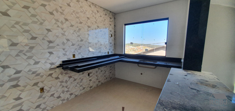 Imagem Casa com 3 Quartos à Venda, em São Pedro - Esmeraldas Imagem Casa com 3 Quartos à Venda, em São Pedro - Esmeraldas