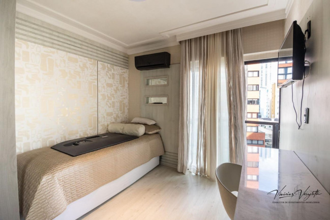 Imagem Apartamento com 3 Quartos para Temporada, 130 m² em Centro - Balneário Camboriú Imagem Apartamento com 3 Quartos para Temporada, 130 m² em Centro - Balneário Camboriú