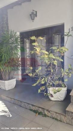 Imagem Casa com 4 Quartos à Venda, 176 m² em Centro - Taubaté Imagem Casa com 4 Quartos à Venda, 176 m² em Centro - Taubaté