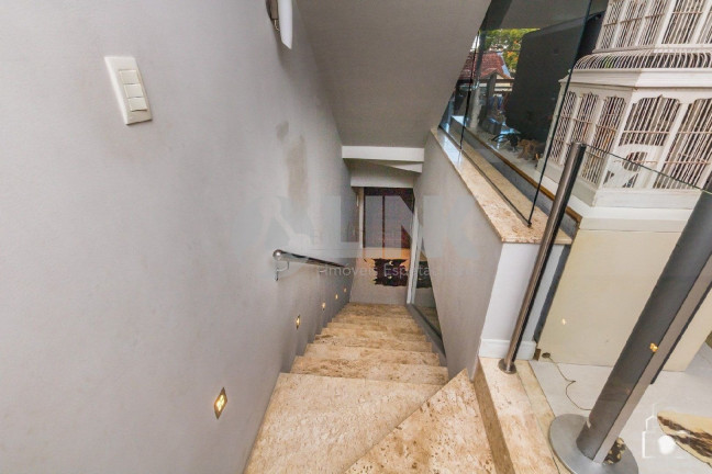 Imagem Sobrado com 3 Quartos à Venda, 280 m² em Jardim Lindóia - Porto Alegre