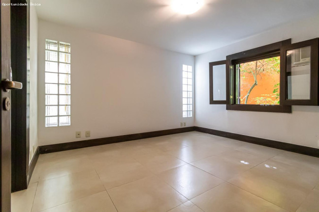 Imagem Apartamento com 5 Quartos à Venda, 384 m²em São Conrado - Rio De Janeiro Imagem Apartamento com 5 Quartos à Venda, 384 m²em São Conrado - Rio De Janeiro