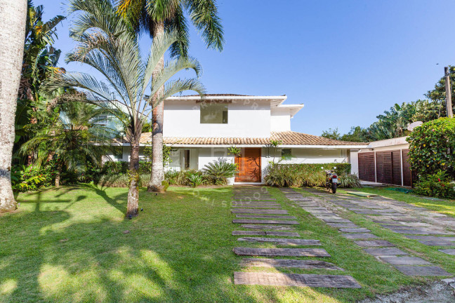 Imagem Casa com 5 Quartos à Venda, 2 m² em Mangaratiba - Mangaratiba Imagem Casa com 5 Quartos à Venda, 2 m² em Mangaratiba - Mangaratiba