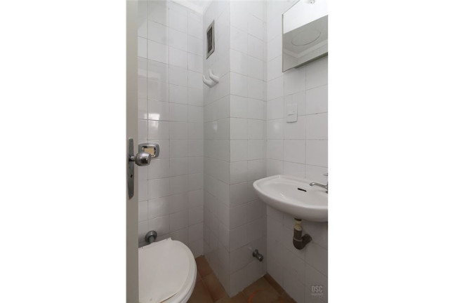 Imagem Imóvel com 2 Quartos à Venda, em Rio Branco - Porto Alegre Imagem Imóvel com 2 Quartos à Venda, em Rio Branco - Porto Alegre