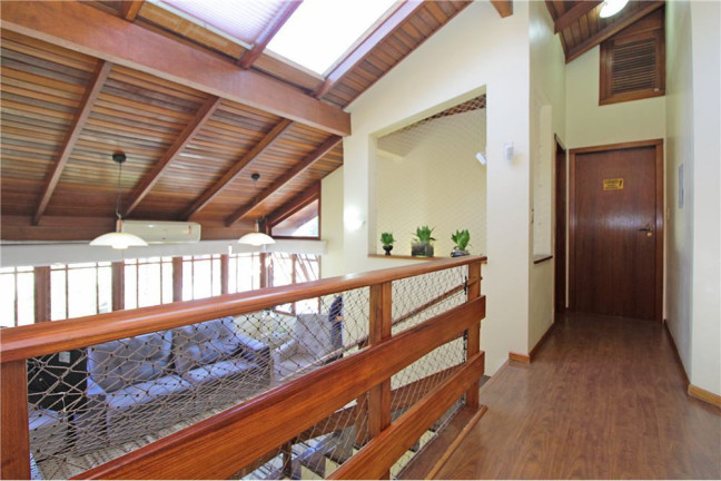 Imagem Casa com 5 Quartos à Venda, em Gloria - Porto Alegre Imagem Casa com 5 Quartos à Venda, em Gloria - Porto Alegre