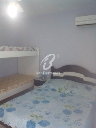 Imagem Sobrado com 3 Quartos para Temporada, em Canto Grande - Bombinhas Imagem Sobrado com 3 Quartos para Temporada, em Canto Grande - Bombinhas