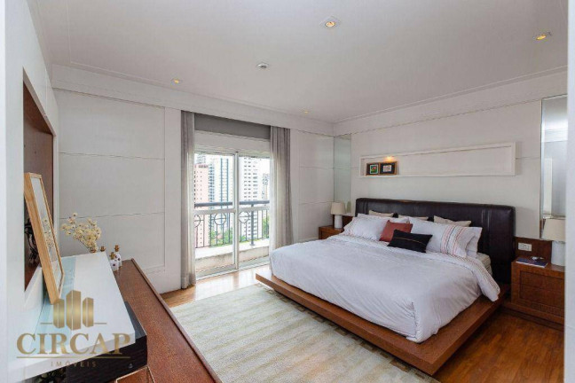 Imagem Apartamento com 3 Quartos à Venda, 308 m² em Moema - São Paulo