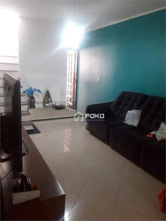 Sobrado com 3 Quartos para Alugar, 127 m² em Jardim Santa Mena - Guarulhos