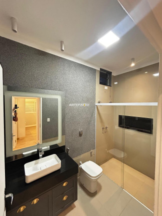 Imagem Casa com 3 Quartos à Venda, 267 m² Imagem Casa com 3 Quartos à Venda, 267 m²
