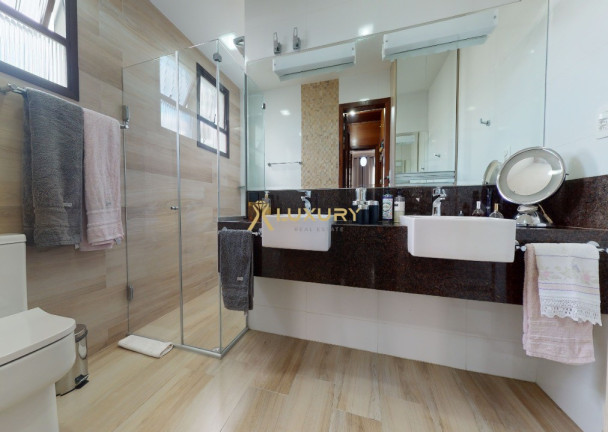 Imagem Imóvel com 4 Quartos à Venda, em Dona Clara - Belo Horizonte Imagem Imóvel com 4 Quartos à Venda, em Dona Clara - Belo Horizonte