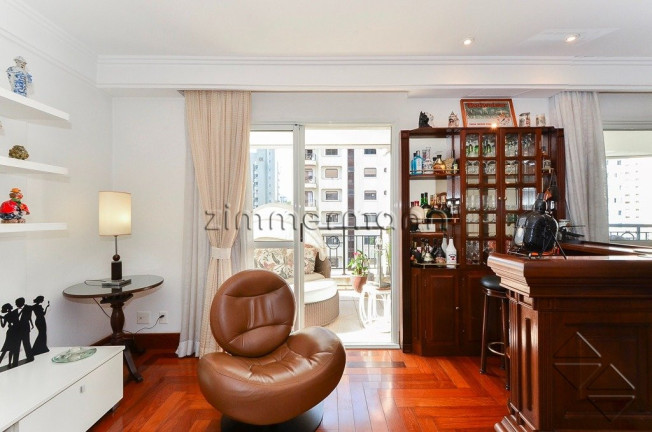 Imagem Apartamento com 4 Quartos à Venda, 633 m² em Moema - São Paulo