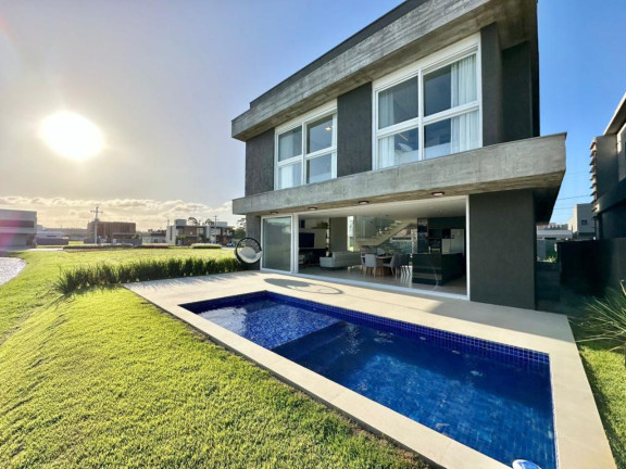 Imagem Casa com 4 Quartos à Venda,  em Centro - Xangri-la