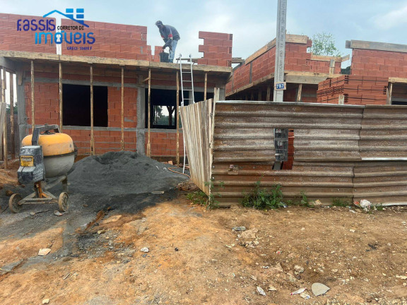 Casa com 3 Quartos à Venda, 180 m² em Roça Grande - Colombo