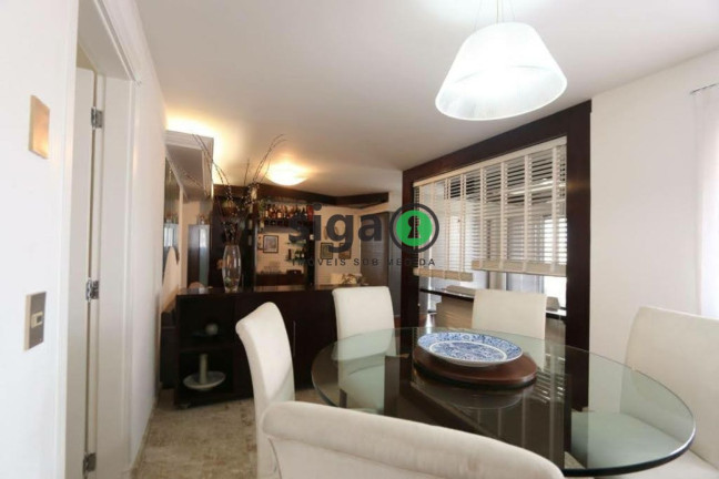 Imagem Apartamento com 4 Quartos à Venda, 220 m² em Moema - São Paulo Imagem Apartamento com 4 Quartos à Venda, 220 m² em Moema - São Paulo