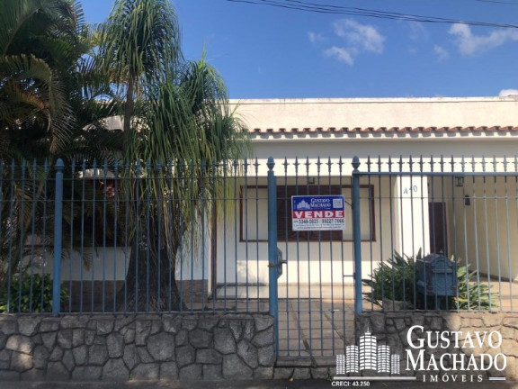 Casa com 3 Quartos à Venda, 180 m² em Niterói - Volta Redonda