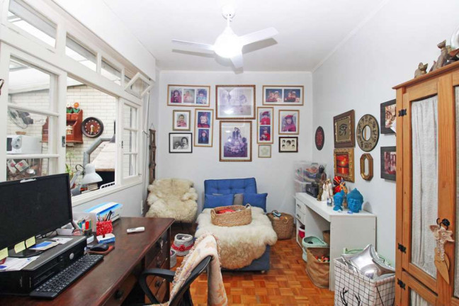 Imagem Apartamento com 3 Quartos à Venda, 121 m² em Petrópolis - Porto Alegre Imagem Apartamento com 3 Quartos à Venda, 121 m² em Petrópolis - Porto Alegre