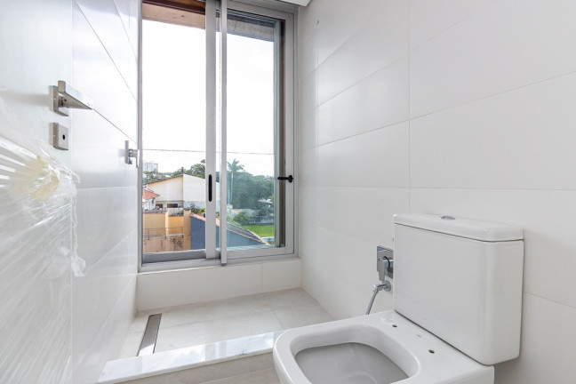 Imagem Imóvel com 3 Quartos à Venda, em Três Figueiras - Porto Alegre Imagem Imóvel com 3 Quartos à Venda, em Três Figueiras - Porto Alegre