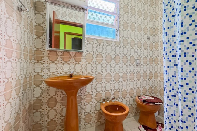 Imagem Casa com 5 Quartos à Venda, 128 m² em Vila Jardim - Porto Alegre Imagem Casa com 5 Quartos à Venda, 128 m² em Vila Jardim - Porto Alegre